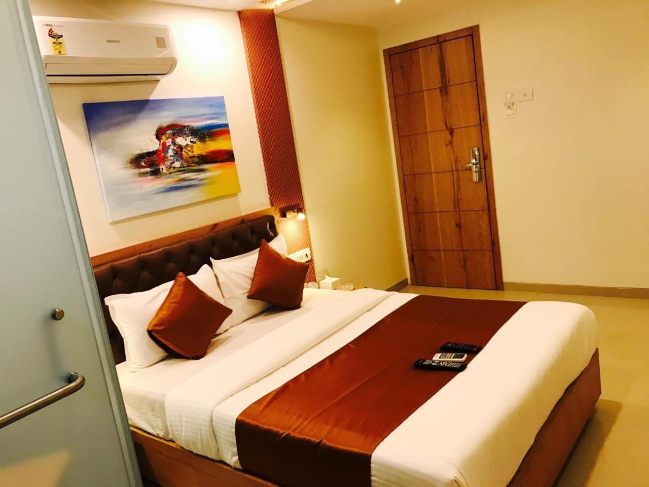 Grandeur By Avion Palace Near T2 International Airport Mumbai Eksteriør bilde